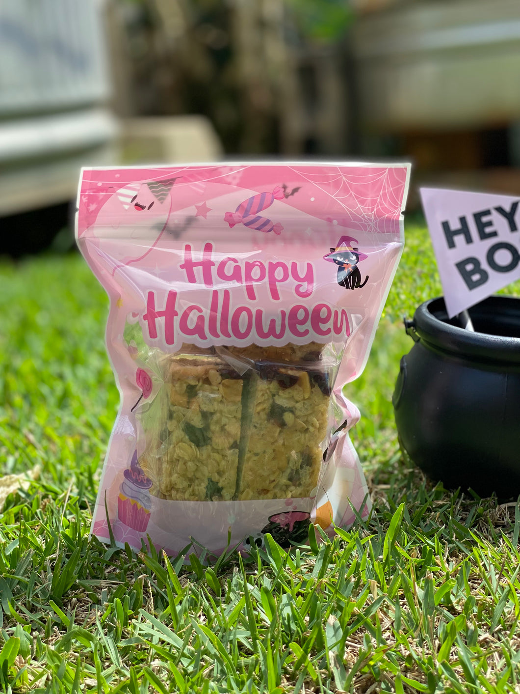12oz Pink Halloween Energy Bar Pouch